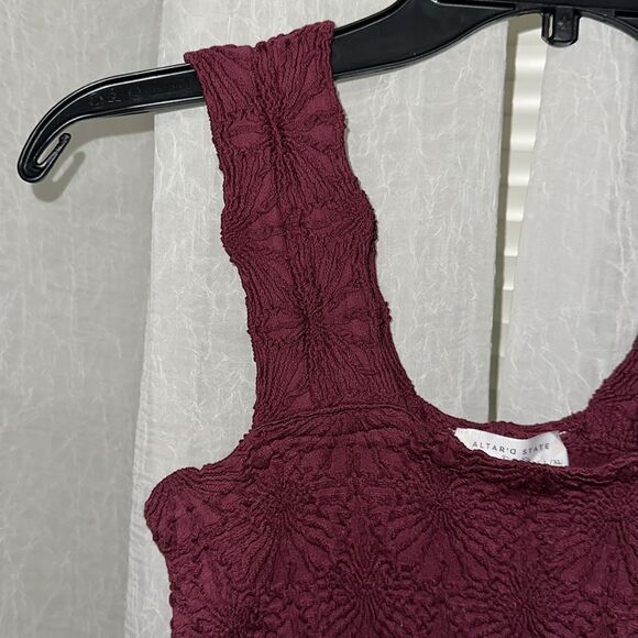 ALTAR’D STATE Blaire Wine Maroon Seamless Floral Square Neck Wide Strap Cami - Picture 13 of 16